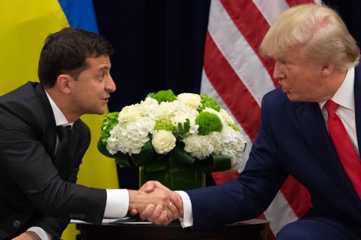 متن مکالمه اول ترامپ با رئیس جمهوری اوکراین منتشر شد