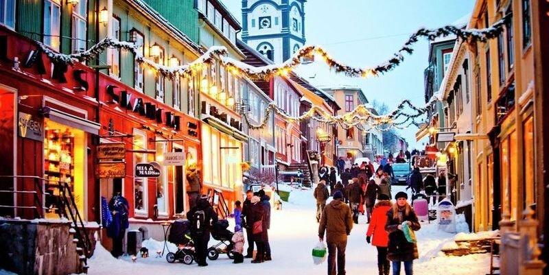 رسم های کریسمسی در سراسر جهان که ممکن است باعث تعجب شما شوند ، از بز کاهی سوئدی تا سیب زمینی فاسد ایسلندی